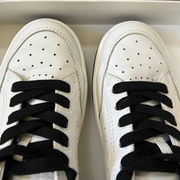 Chanel sneakers - Picture 9 of 11